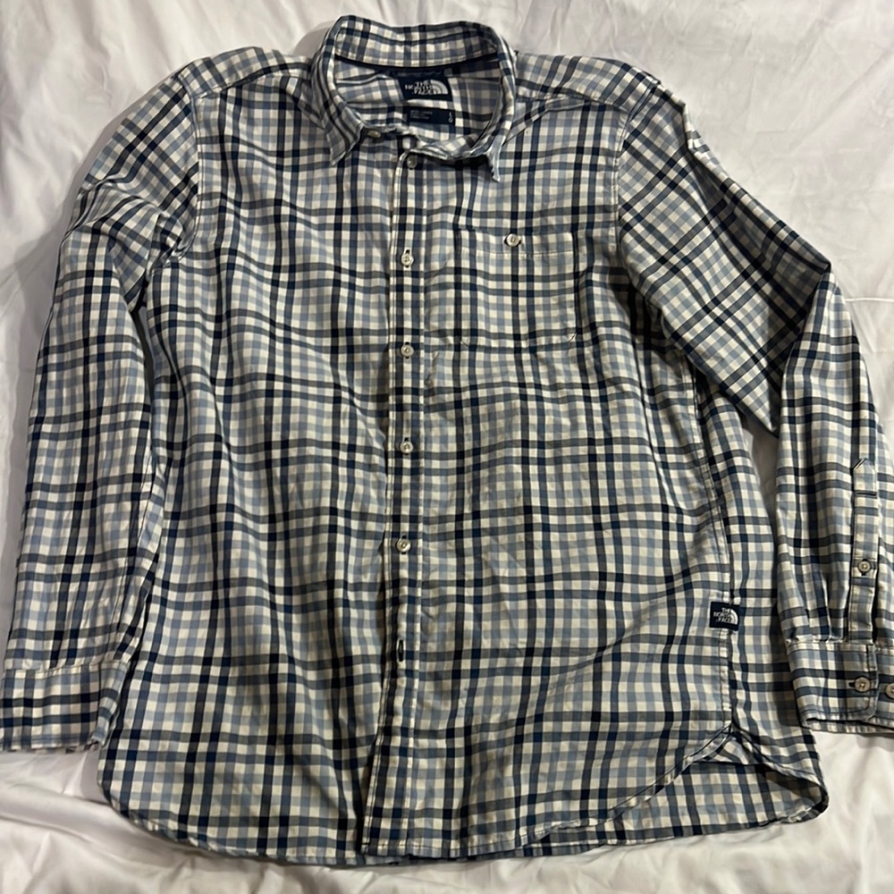 North Face men’s Large Button Down Shirt